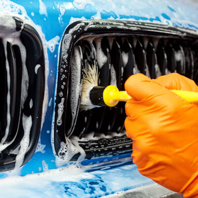 Detailed vehicle cleaning to washing